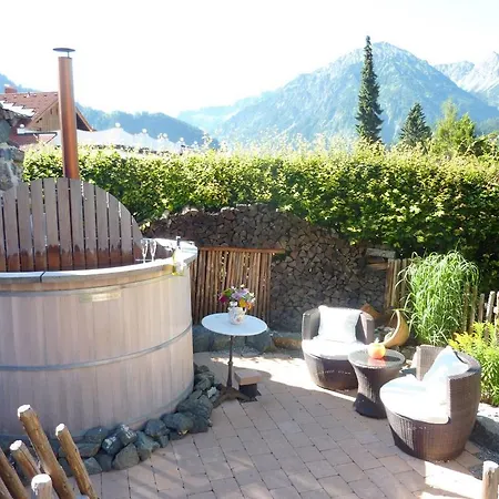 Hirschbach Apartman *